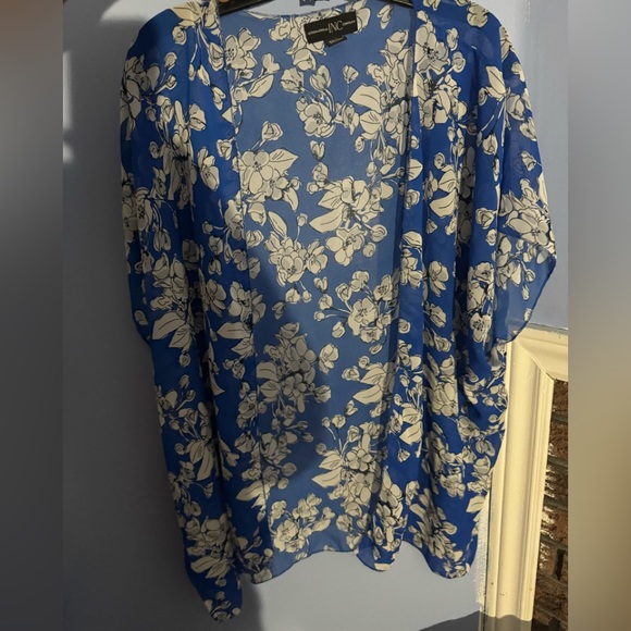 Bundle deal 3/10 beach throw overs - Picture 2 of 3